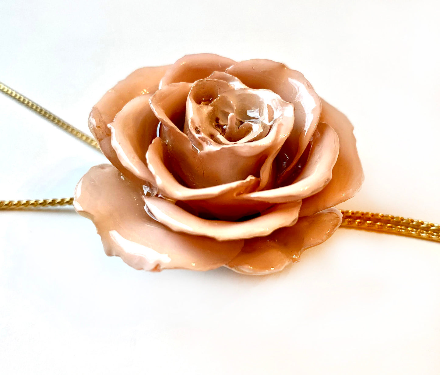 Mini Rose Mini 1.5-2.25 inch Pendant Necklace 18 inch Gold Plated 24K (Peach)