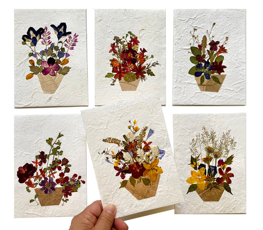 Handmade Cards 5x7 inch Real Dried Flowers Random Pack (3 Flowers POT)